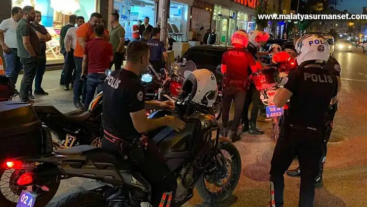 Bıçaklı saldırıya uğrayan genç yaralandı