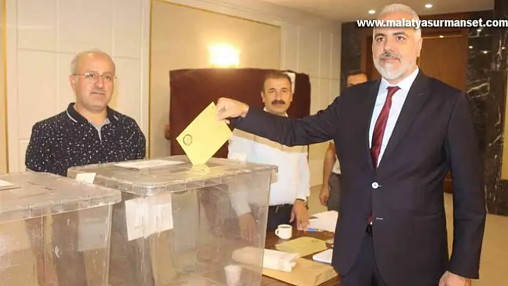 Bilal Doğan, yeniden baro başkanı seçildi