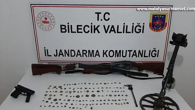 Bilecik'te tarihi eser operasyonu: 125 adet sikke ele geçirildi