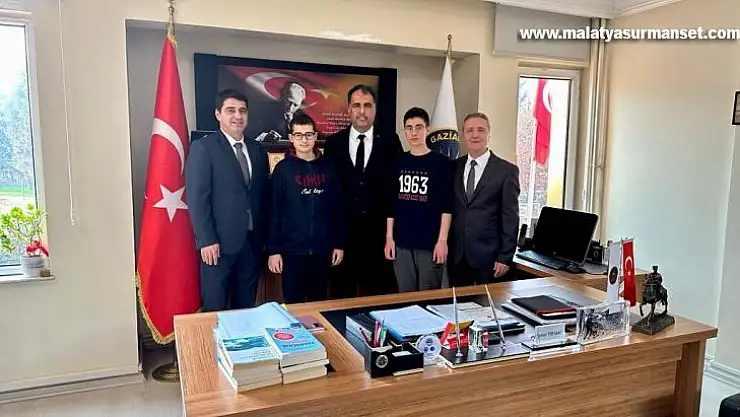 Bilgi yarışmasına Gaziantep Kolej Vakfı damgası