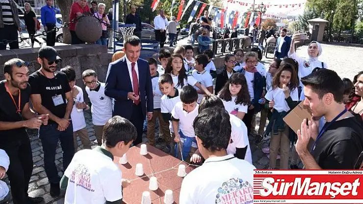 Bilim ve Sanat Altındağ'da çocukların ayağına gidiyor