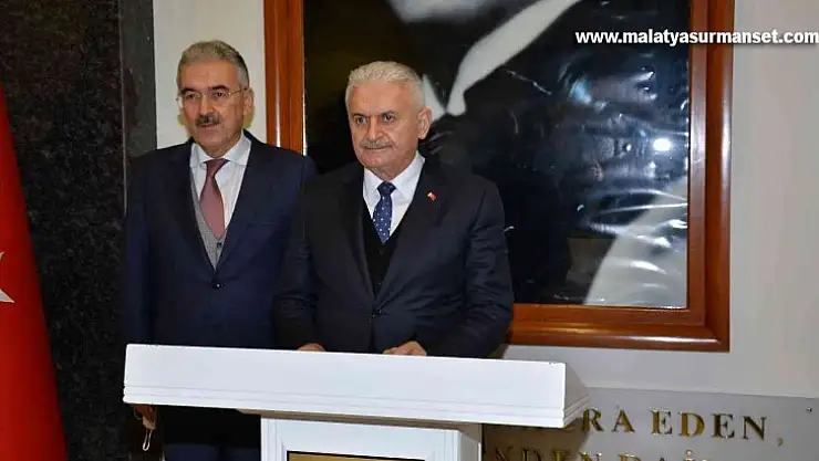 Binali Yıldırım Eskişehir Valisi Ayyıldız'ı ziyaret etti