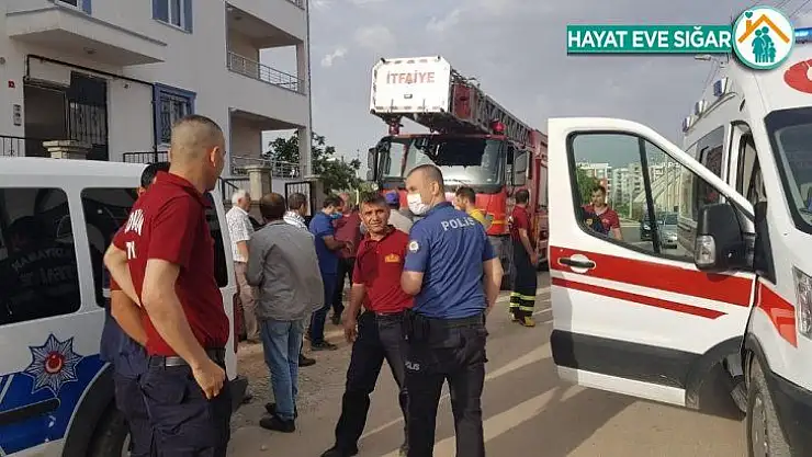 Binanın tepesinden atlamak isteyen kişiyi ekipler ikna etti