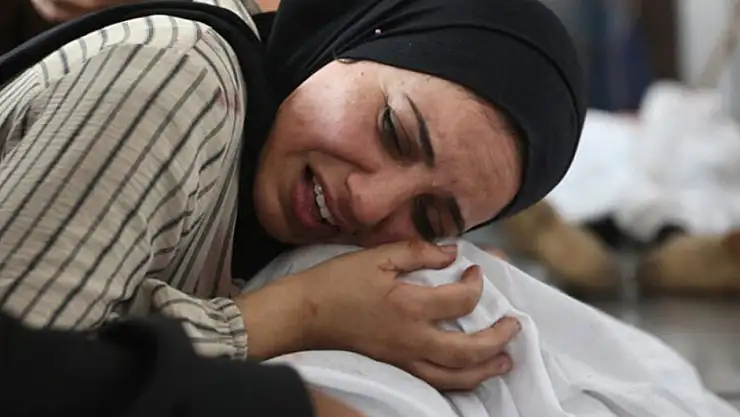 Bir Baba  Bir Doktor Bir Enkaz 9 Evladını Aynı Anda Kaybetti