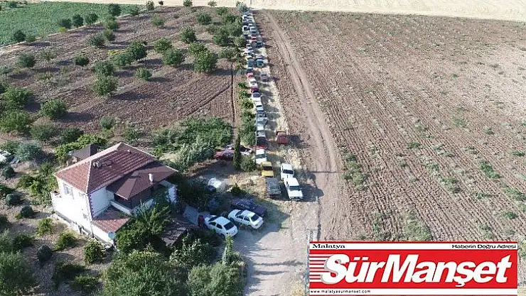 Bir evde 50 araç, gören şaşırıyor