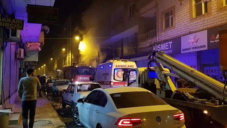 Bismil'de döşeme atölyesinde yangın