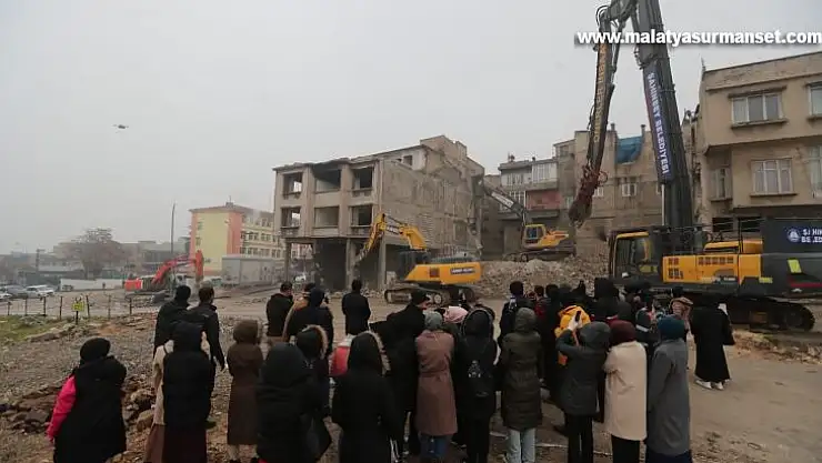 Boğaziçi 2. Etap'ta son bina da yıkıldı