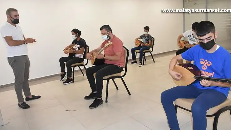 Bu konservatuvarda başarılı öğrenciler yetiştiriliyor