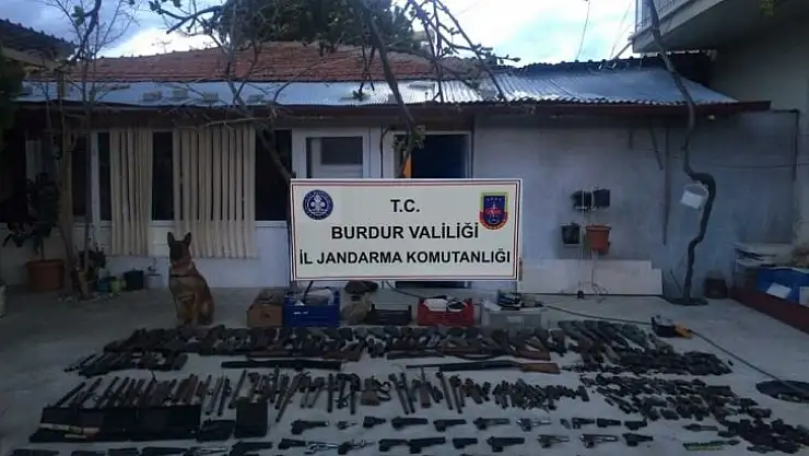 Burdur'da silah kaçakçılığı operasyonu