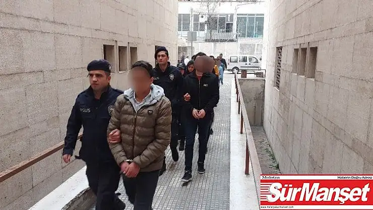 Bursa'da sosyal medyadan terör propagandasına 4 tutuklama