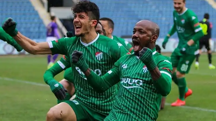 Bursaspor, Ankara'da ilkleri yaşadı