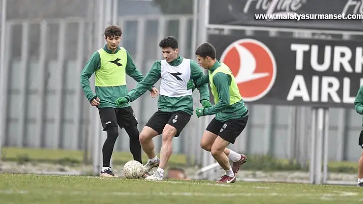 Bursaspor topa sahip olma çalışması yaptı
