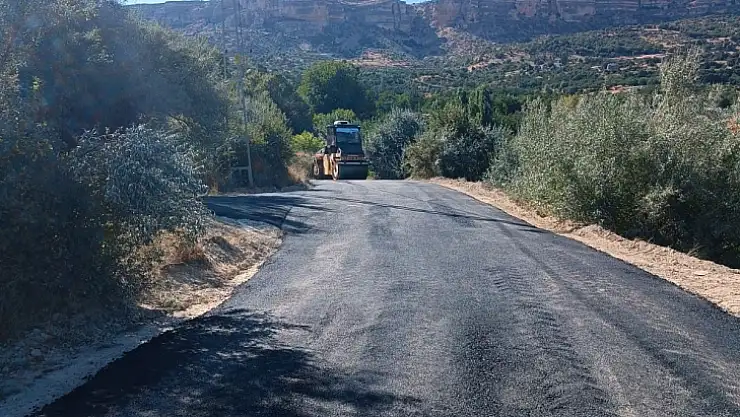 Büyükşehir Belediyesi Akçadağ'a 20 Kilometre Asfalt Serimi Yaptı