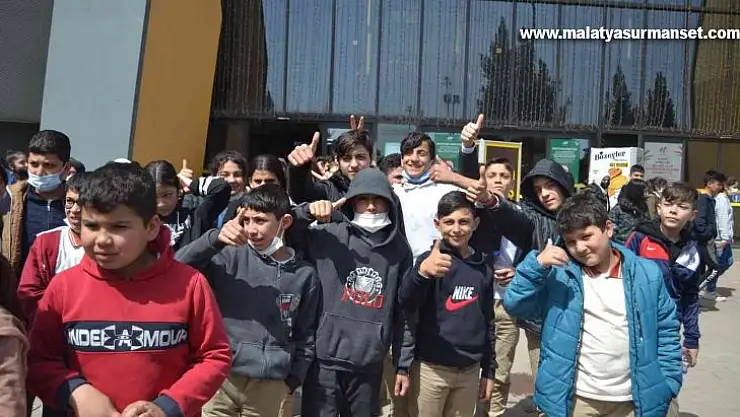 Büyükşehir'den 5 bin öğrenciye ücretsiz sinema keyfi