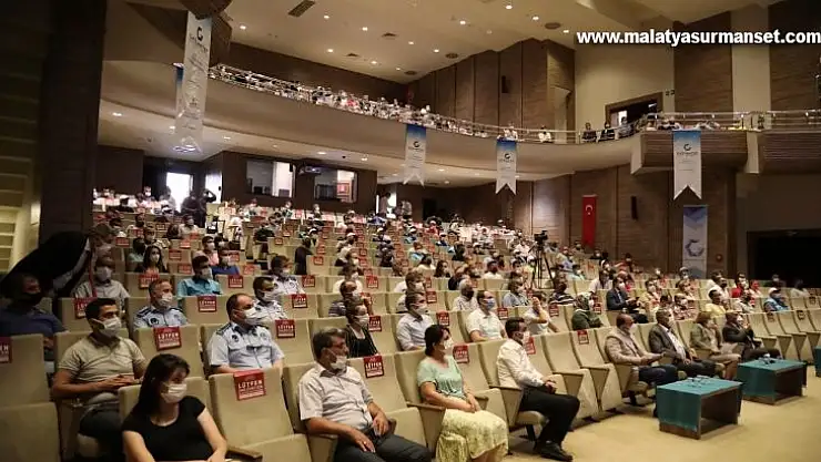 Büyükşehir'den personellere Covid-19 aşı teşviki konusunda bilgilendirme eğitimi