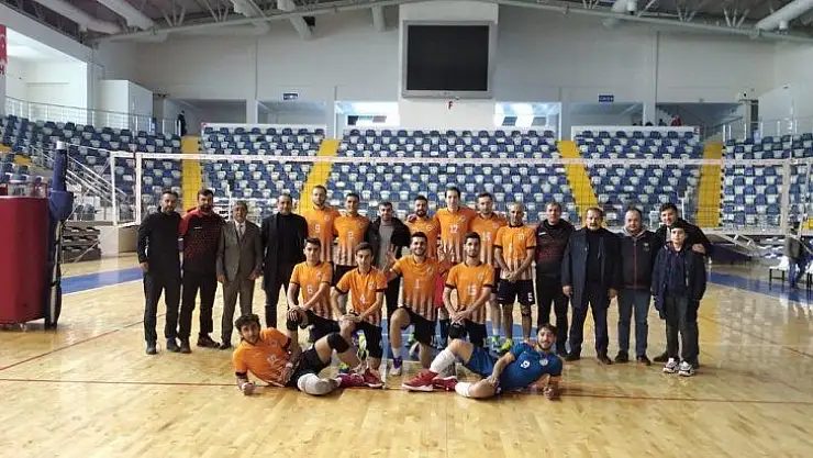 Büyükşehir sahasında lideri yendi