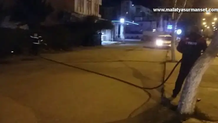 Çalılıklarda çıkan yangın korkuttu