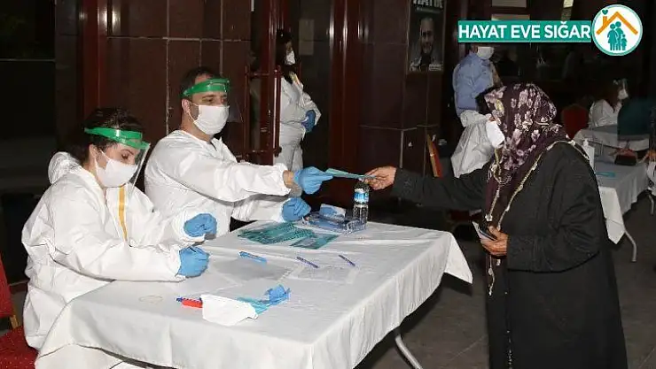 Çankaya'da 'Halk Kart' dağıtımı