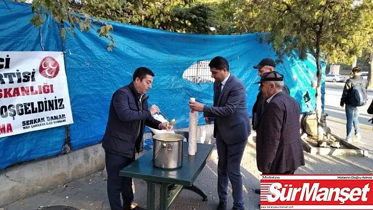 Çankaya MHP'den vatandaşlara ücretsiz çorba ikramı