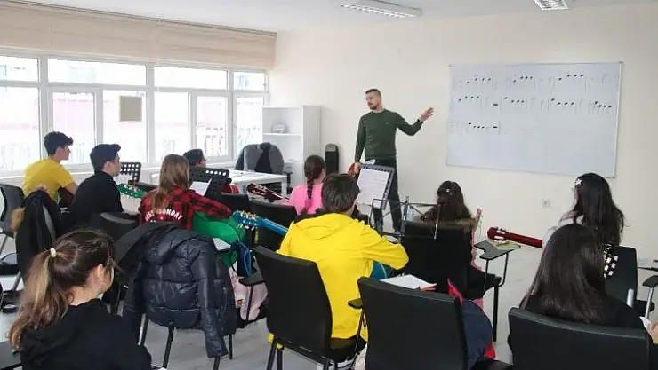 Çankaya'nın konservatuvar gibi hizmet veren atölyesi