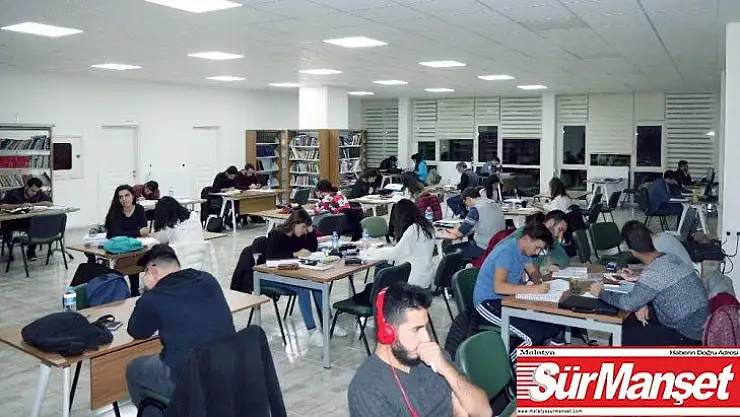 Çankaya'nın kütüphanelerinde 7/24 hizmet