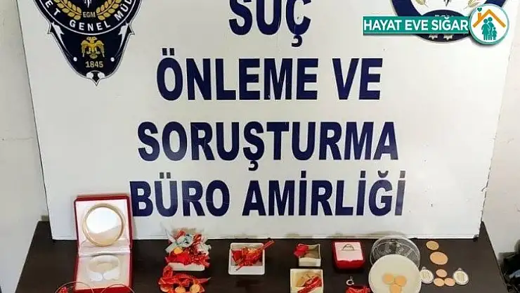Çantaya altın yerine taş koydu, dolandırıcılar yakalandı