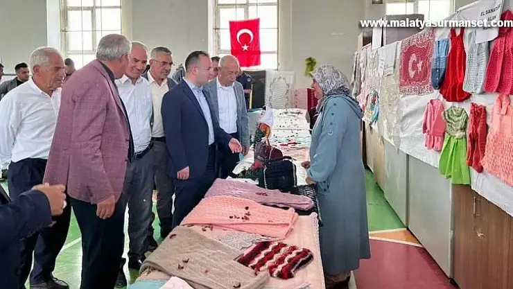 Çelikhan'da yılsonu sergisi yapıldı