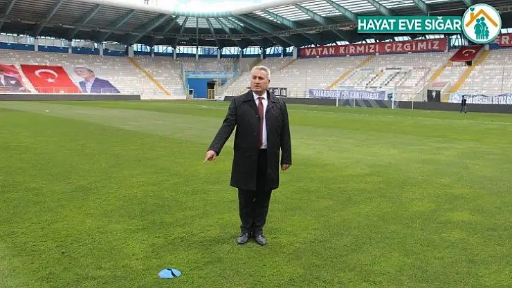 Cenk Tosun'un sakatlandığı nokta yetkililer tarafından incelendi, zemin sorunsuz görüldü