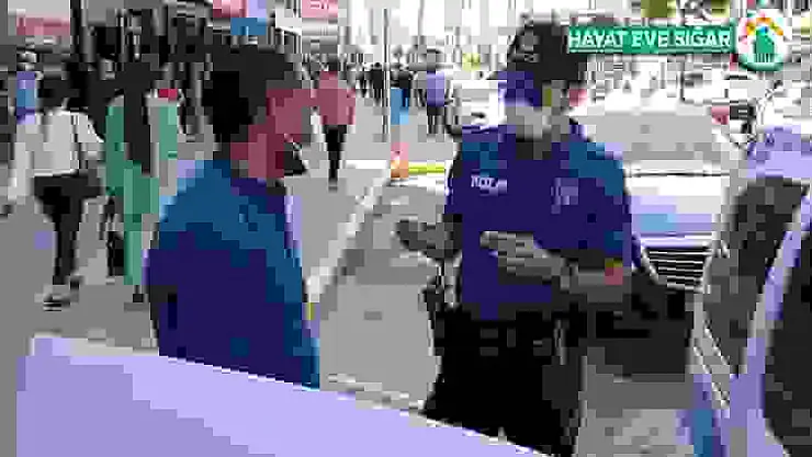Ceza yememek için polisten kaçmayı düşünen vatandaş güldürdü