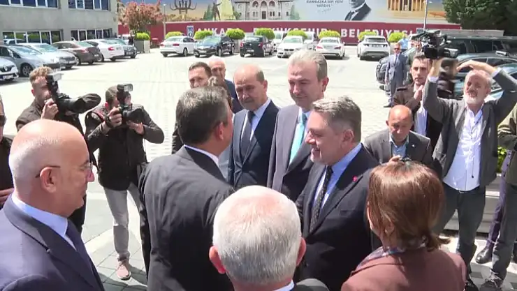 CHP Genel Başkanı Özel, ABB Başkanı Yavaş'ı ziyaret etti