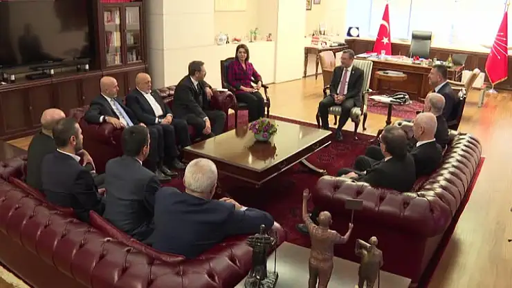 CHP Genel Başkanı Özel, Türkiye-AB Karma İstişare Komitesi heyetini kabul etti