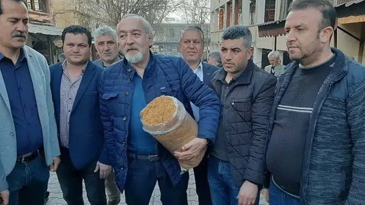 CHP heyeti Adıyamanlı tütüncülerle bir araya geldi