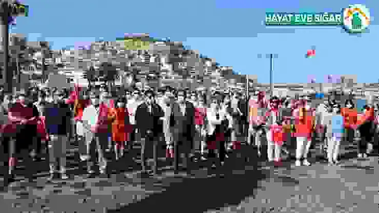 CHP'nin kuruluş yıldönümü Kuşadası'nda kutlandı