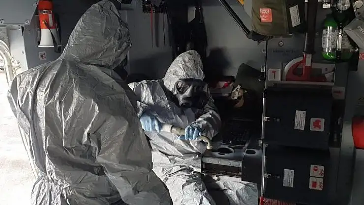 Çin'den gelen uçak uzmanlar tarafından arıtmaya tabi tutuldu