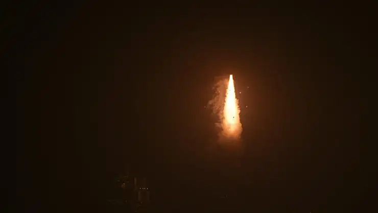 Çin yeni test uydularını fırlattı