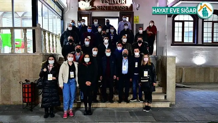 Çınar, 'kayısı çiçeği şenliği' misafirleriyle bir araya geldi