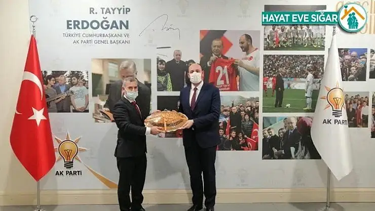 Çınar, devam eden ve planlanan yatırımlar için Ankara'da temaslarda bulundu