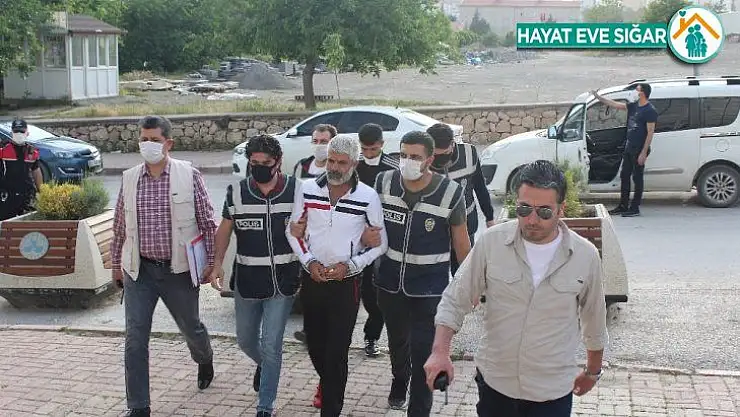 Cinayet zanlısı kulüp başkanı ve oğlu adliyeye sevk edildi