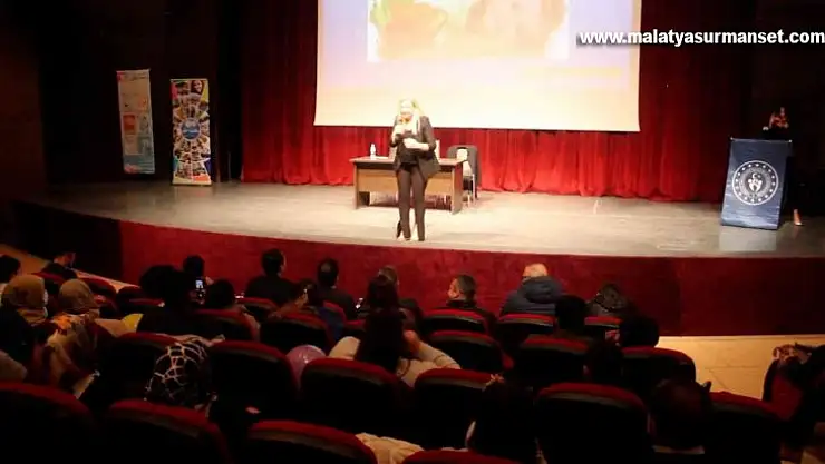 Çocuklarda sağlıklı beslenme ve spor konferansı