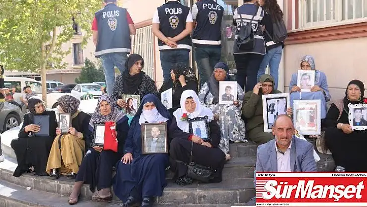 Çocukları dağa kaçırılan ailelerin HDP önündeki evlat nöbeti 19'uncu gününde