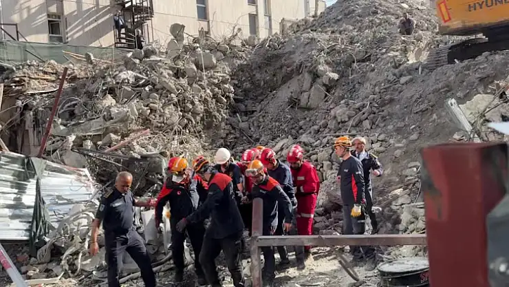 Çöken İstinat Duvarının Altında Kalan İşçi Öldü