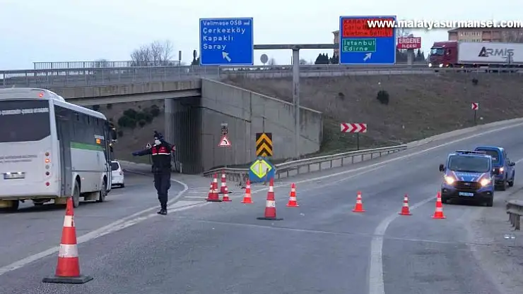 Çorlu'dan İstanbul'a araç geçişine izin verilmiyor