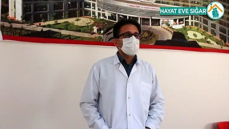 Covid-19 hastalarını tedavi eden doktor koronayı yendi