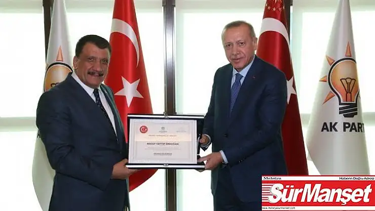 Cumhurbaşkanı  Erdoğan'a fahri hemşehrilik beratı