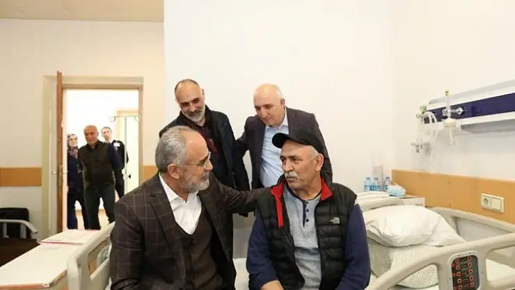 Cumhurbaşkanı Başdanışmanı Topçu'dan eski dava arkadaşına ziyaret