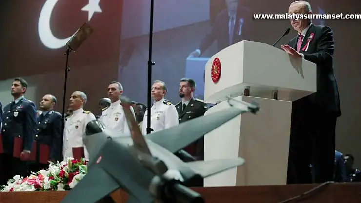 Cumhurbaşkanı Erdoğan: 'Kabadayılığa yeltenen Yunanistan'ın, bir asır önceden ibret almasını tavsiye ediyoruz'