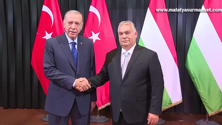 Cumhurbaşkanı Erdoğan, Budapeşte'de Macaristan Başbakanı Orban ile görüştü
