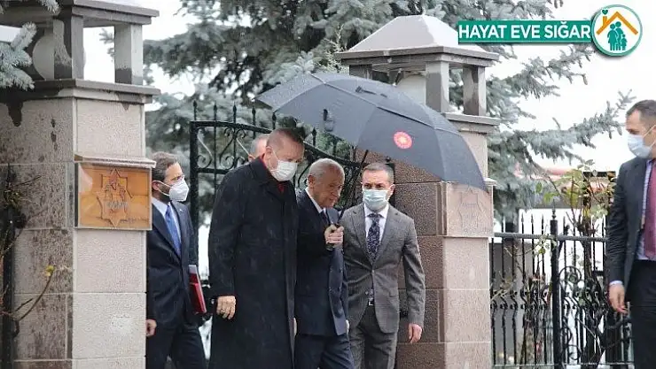 Cumhurbaşkanı Erdoğan, Devlet Bahçeli'yi evinde ziyaret etti