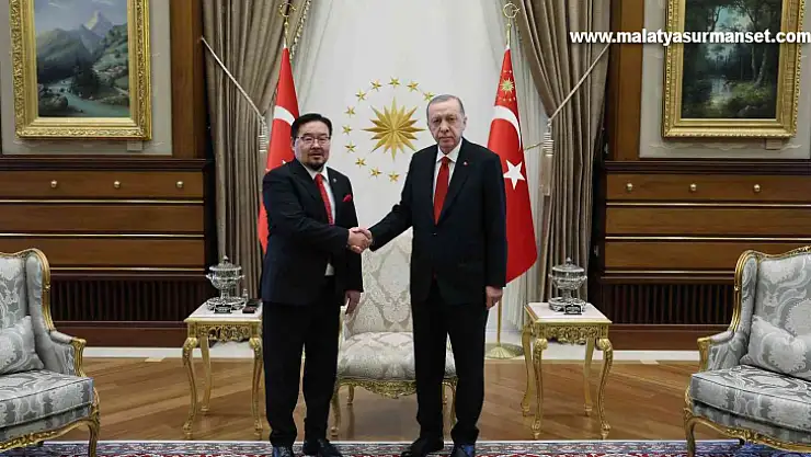 Cumhurbaşkanı Erdoğan, Moğolistan Ulusal Büyük Kuralı (Meclisi) Başkanı Gombojav'ı kabul etti