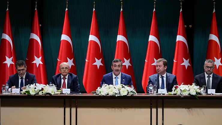 Cumhurbaşkanı Yardımcısı Yılmaz  Enflasyonun Tek Haneye Kalıcı İnmesini Hedefliyoruz